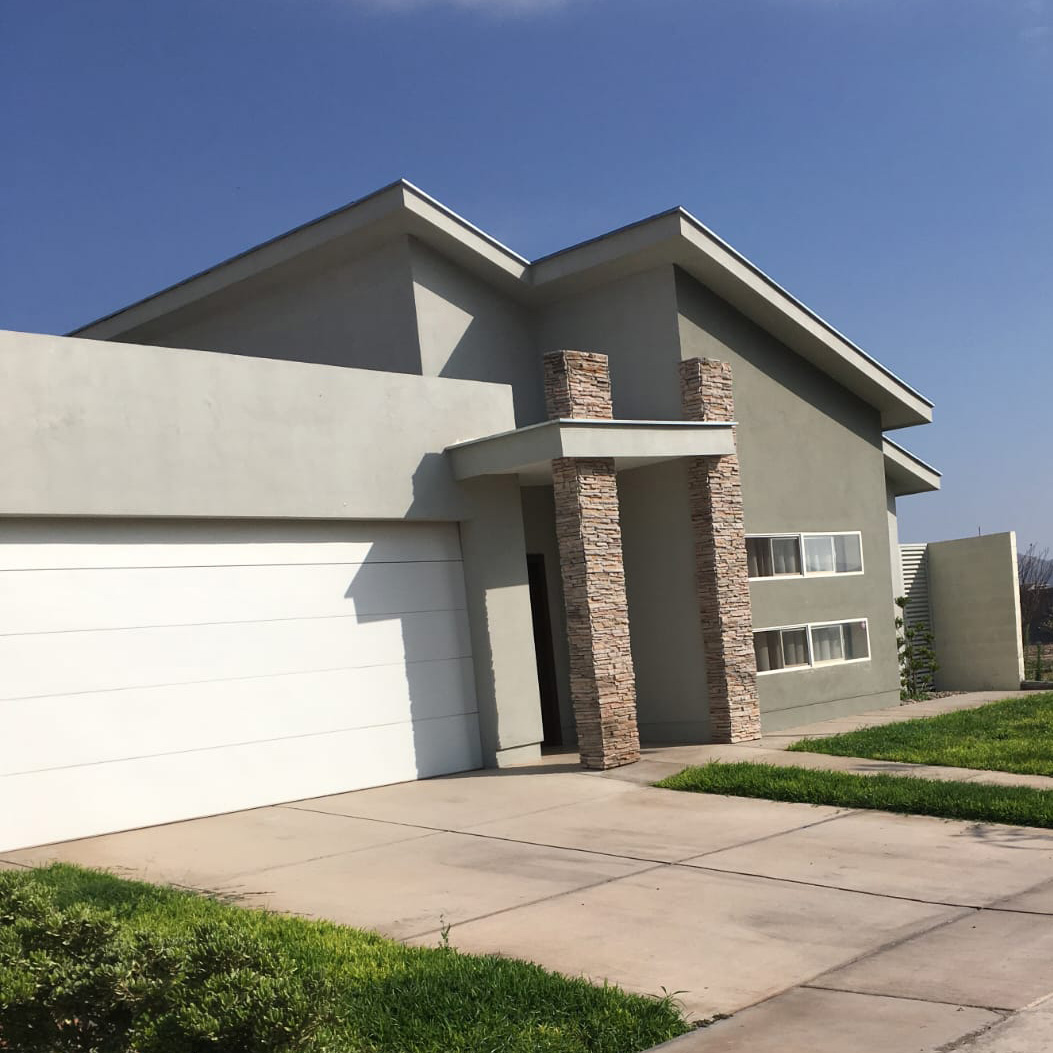 Construccion de casas tipo estilo americano en Chihuahua, Cuauhtemoc, Delicias-Madera, Jimenez, Oginaga